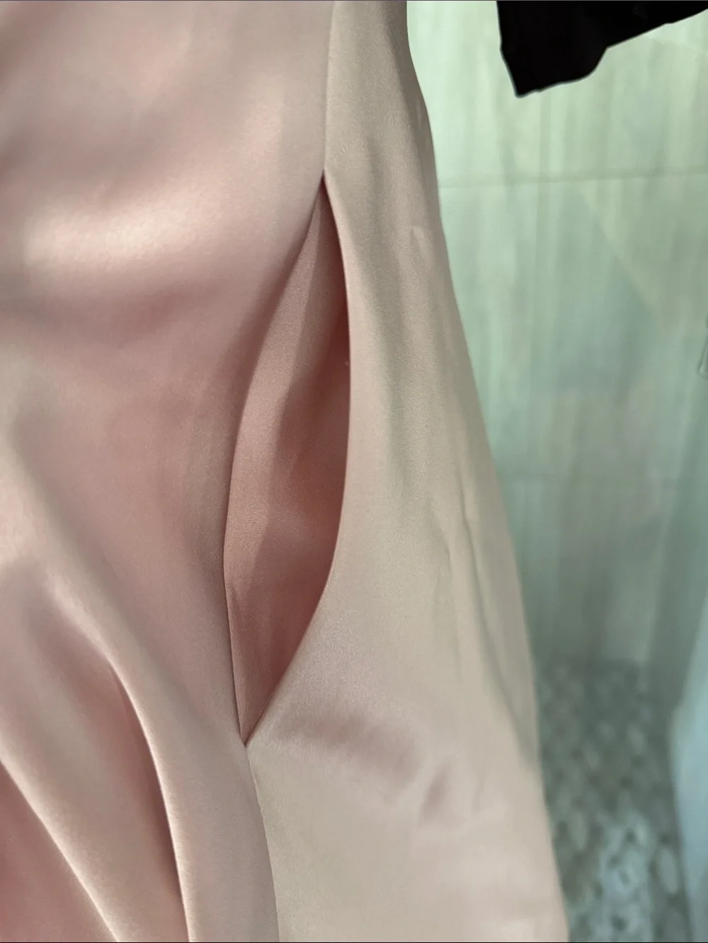 BETSY AND ADAM
Scoop Bodice 3/4 Sleeve Gown with Satin Skirt - Picture 7 of 10